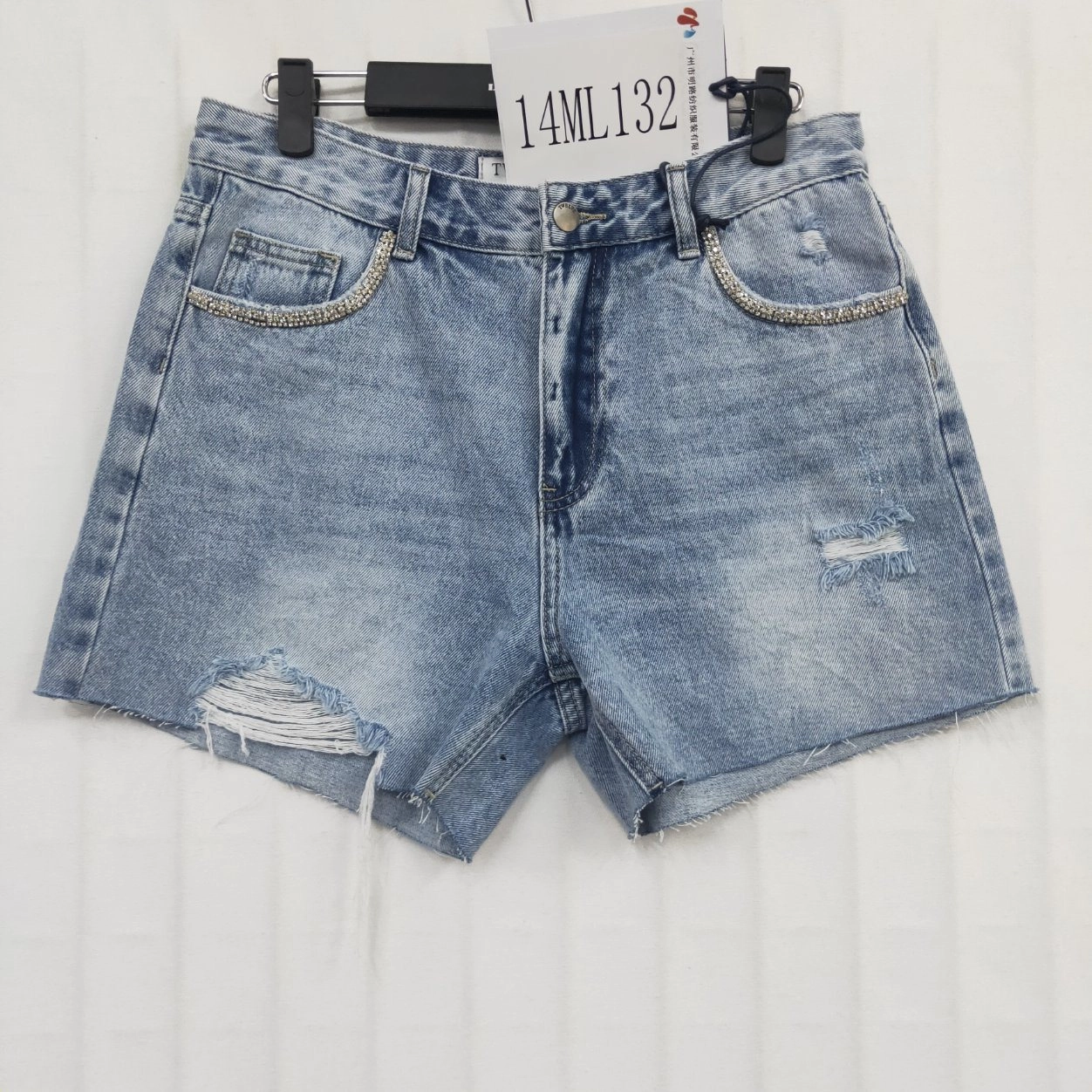 Light Blue Women Denim Shorts Jeans With Drill Studs At The Front Pocket For Ladies